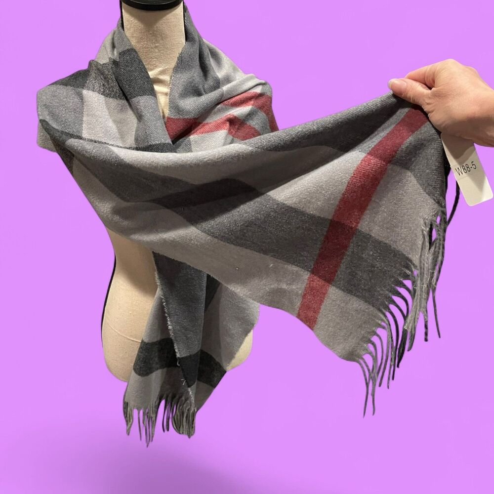 Cute NWT soft fuzzy oatmeal plaid tassels scarf wrap 14” x 76”